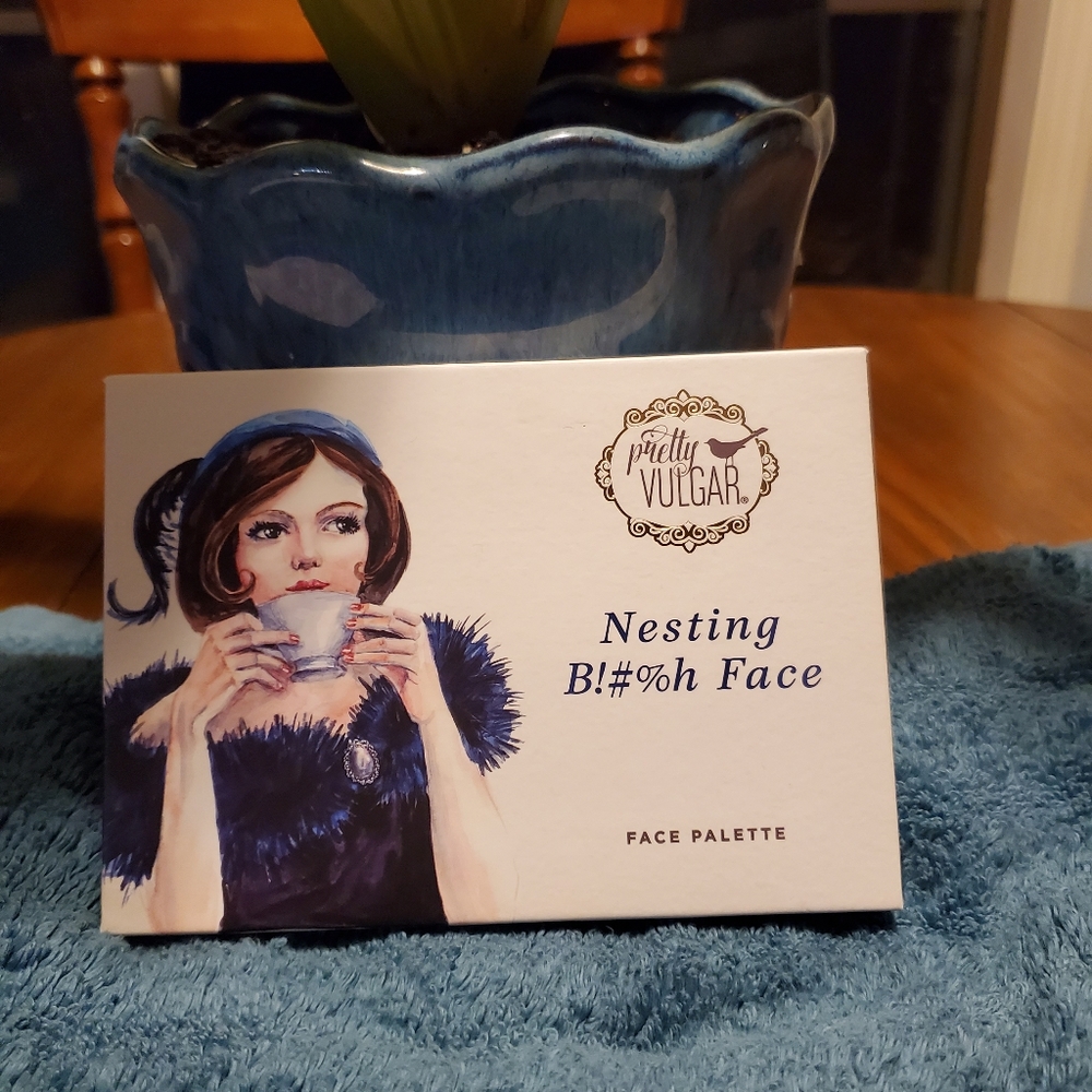 Pretty Vulgur Nesting B!#%h Face Palette